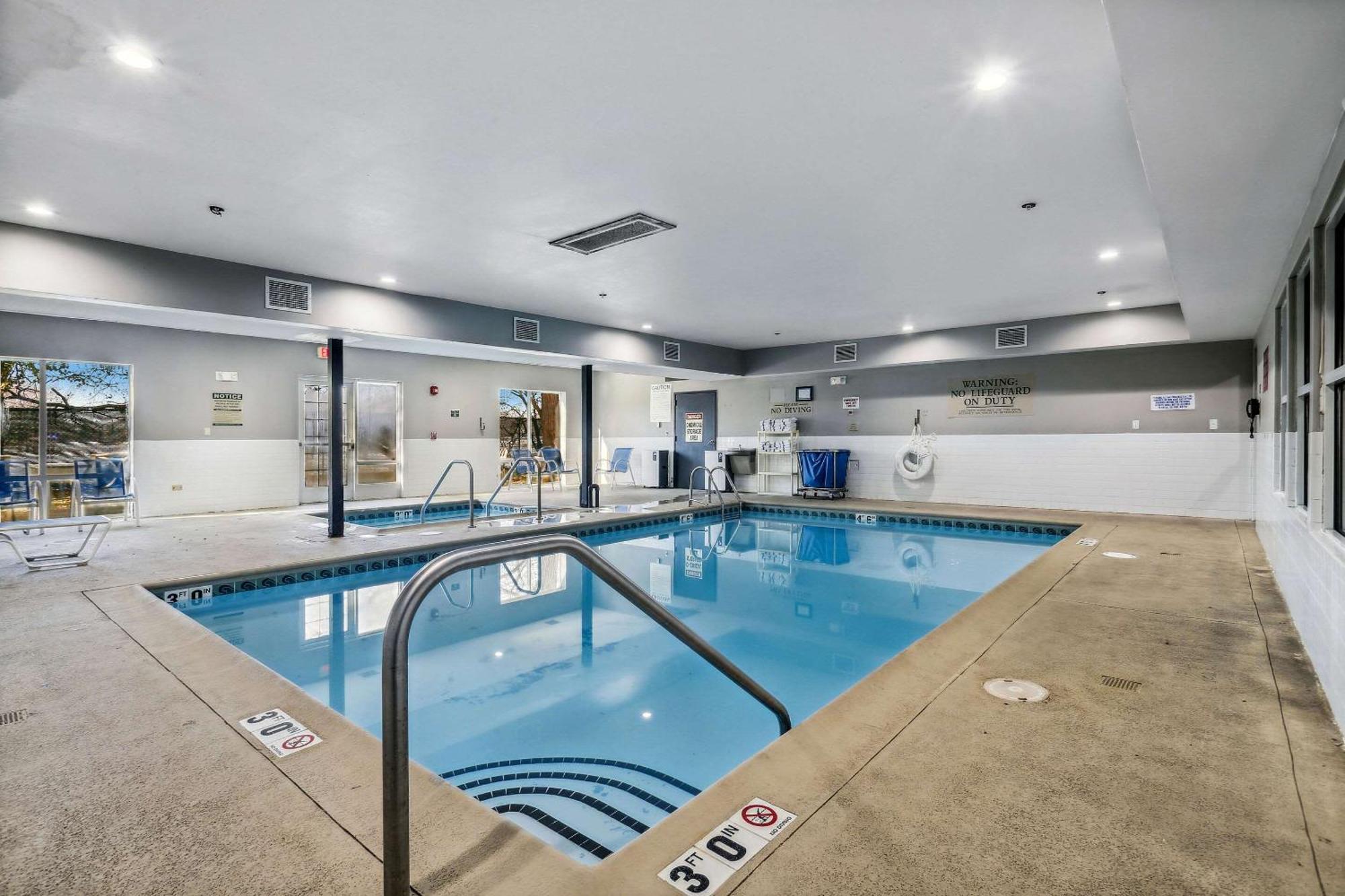 Country Inn & Suites By Radisson, Chicago O'Hare South, Il Bensenville エクステリア 写真